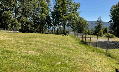 En venta parcela con vista al volcán Villarrica y acceso a rio Melilahuen