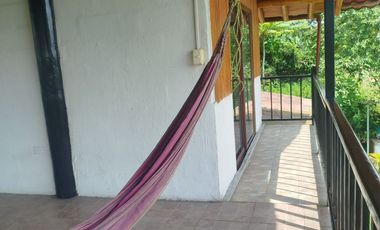 VENDO HERMOSA QUINTA AMOBLADA, PEDRO VICENTE MALDONADO