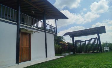 VENDO HERMOSA QUINTA AMOBLADA, PEDRO VICENTE MALDONADO