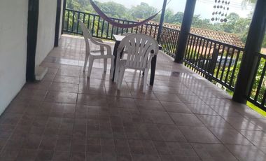 VENDO HERMOSA QUINTA AMOBLADA, PEDRO VICENTE MALDONADO