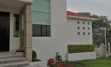 VENDO CASA SEMI-NUEVA EN PRESA ESCONDIDA TEPEJI DEL RIO.