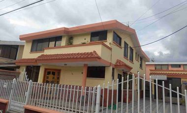 VENDO CASA DE  DOS DEPARTAMENTOS EN CONJUNTO HABITACIONAL ALICANTE, SAN RAFAEL