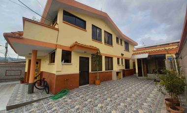 VENDO CASA DE  DOS DEPARTAMENTOS EN CONJUNTO HABITACIONAL ALICANTE, SAN RAFAEL