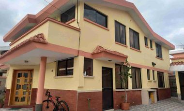 VENDO CASA DE  DOS DEPARTAMENTOS EN CONJUNTO HABITACIONAL ALICANTE, SAN RAFAEL