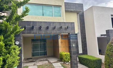 CASA EN VENTA EN  PRIVADA CONDE SANTIAGO DE LA LAGUNA , GUADALUPE