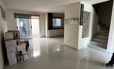 TESALIA - CASA EN ESQUINA MARAVILLOSA EN AMPLITUD