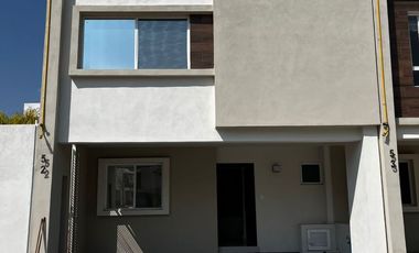 TESALIA - CASA EN ESQUINA MARAVILLOSA EN AMPLITUD