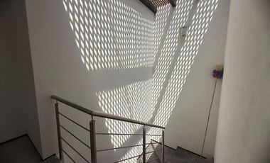 Renta casa en el primer cuadrante de altozano 4 recamaras 4 baños