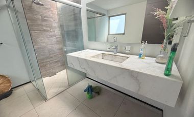 Renta casa en el primer cuadrante de altozano 4 recamaras 4 baños