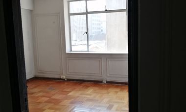 Venta Oficina 28 Mts2, Edif Galería Pacifico, Huérfanos.