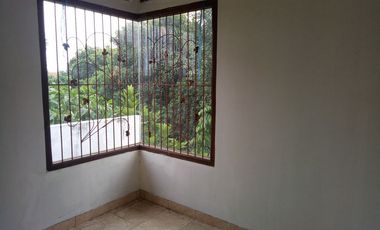 Rumah 2 lantai Dekat Mall Pejaten (Penvil) dan Halte Busway, Bisa Untuk Kantor