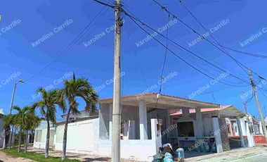 vendo de oportunidad casa urb frente al mar. urb villa marina