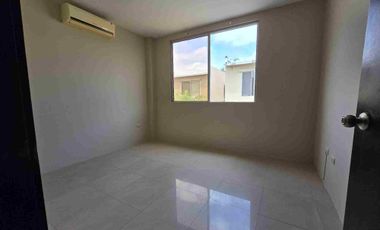 venta de amplia casa en una de las mejores urbanizaciónes de via a la costa.