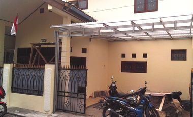Rumah Di Tebet, Bisa Kantor, Dekat MT Haryono & Pancoran