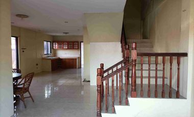 2 storey 5 bedrooms duplex house with 2 car parking lahug near st. therese church