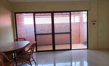 2 storey 5 bedrooms duplex house with 2 car parking lahug near st. therese church