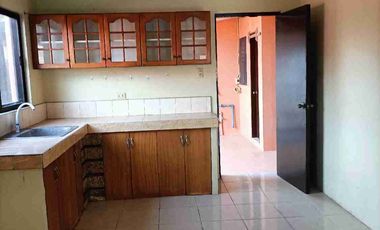 2 storey 5 bedrooms duplex house with 2 car parking lahug near st. therese church