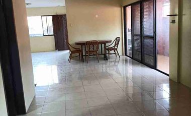 2 storey 5 bedrooms duplex house with 2 car parking lahug near st. therese church