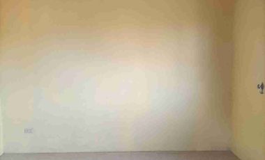 2 storey 5 bedrooms duplex house with 2 car parking lahug near st. therese church