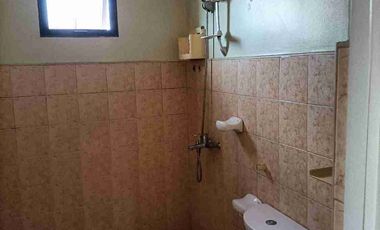 2 storey 5 bedrooms duplex house with 2 car parking lahug near st. therese church