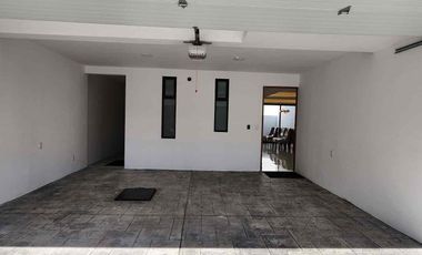 SE VENDE CASA EN CONDOMINIO EN Primaria Amado Nervo, Avenida Deportiva MZ 009, Metepec, México, México