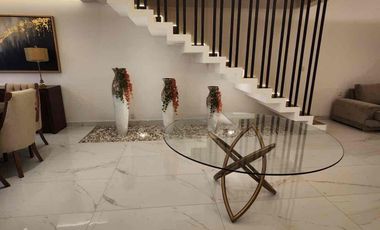 SE VENDE CASA EN CONDOMINIO EN Primaria Amado Nervo, Avenida Deportiva MZ 009, Metepec, México, México