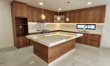 SE VENDE CASA EN CONDOMINIO EN Primaria Amado Nervo, Avenida Deportiva MZ 009, Metepec, México, México