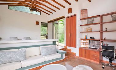 TE ALQUILO LINDA FINCA VILLA ROCIO INFORMES AL3244230770 EN LA MESA LOS ESPERAMOS.