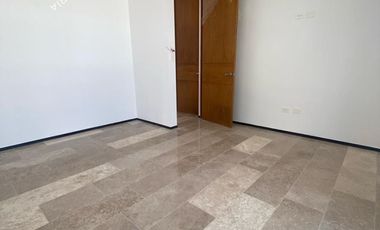 Casa en venta con alberca y 4 recámaras en Dzitya, Mérida
