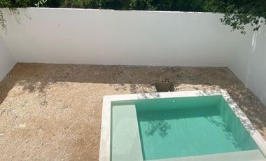 Casa en venta con alberca y 4 recámaras en Dzitya, Mérida