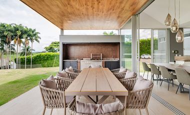 ALQUILO EN YOPAL FINCA EL COUNTRY LLAMANOS AL3009437947 DISPONIBLE PARA TEMPORADA.