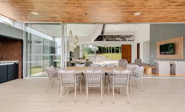 ALQUILO EN YOPAL FINCA EL COUNTRY LLAMANOS AL3009437947 DISPONIBLE PARA TEMPORADA.