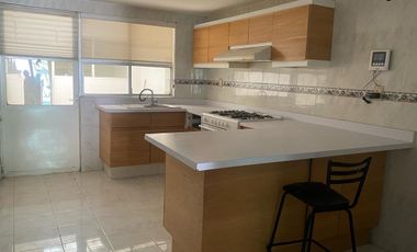 Casa Sola en Venta, Jardines del Sur, Ciudad de México