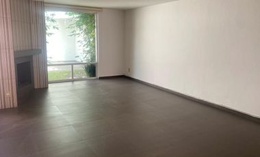 Casa Sola en Venta, Jardines del Sur, Ciudad de México