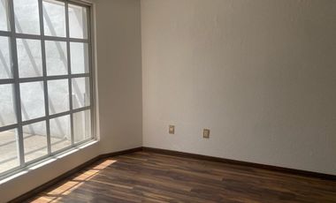 Casa Sola en Venta, Jardines del Sur, Ciudad de México