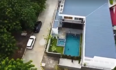 For Sale House Resort with Swimming pool in Asiaville Los Banos Laguna - Good for Rental Business