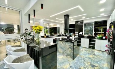 ALQUILO FINCA LA CASTALIA EN BUCARAMANGA INFORMES AL3005558052 CITAS PREVIAS.