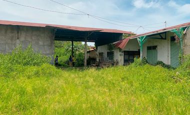 Land in the heart of Cakranegara, close to Pejanggik Street.