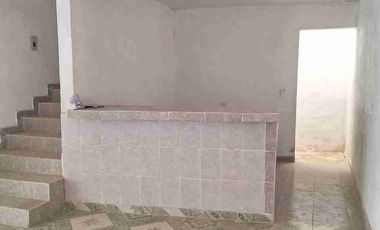 EN AVENIDA PRINCIPAL