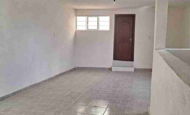 EN AVENIDA PRINCIPAL