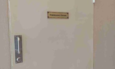Apartemen lucky tower Residence pancoran Jakarta Barat gandeng furnish 4 kamar luas  lepas cepat harga nego