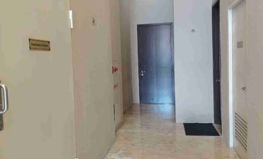 Apartemen lucky tower Residence pancoran Jakarta Barat gandeng furnish 4 kamar luas  lepas cepat harga nego