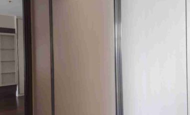 Apartemen lucky tower Residence pancoran Jakarta Barat gandeng furnish 4 kamar luas  lepas cepat harga nego