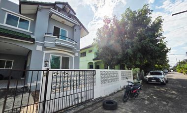 Unbeatable Price! Newly Renovated 2-Storey Detached House – Feels Just Like New  Lully Ville Village, Khu Khot (Lam Luk Ka–Khu Khot Road)