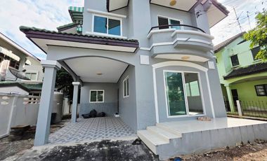 Unbeatable Price! Newly Renovated 2-Storey Detached House – Feels Just Like New  Lully Ville Village, Khu Khot (Lam Luk Ka–Khu Khot Road)