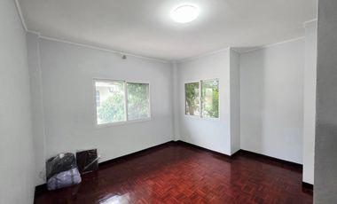 Unbeatable Price! Newly Renovated 2-Storey Detached House – Feels Just Like New  Lully Ville Village, Khu Khot (Lam Luk Ka–Khu Khot Road)