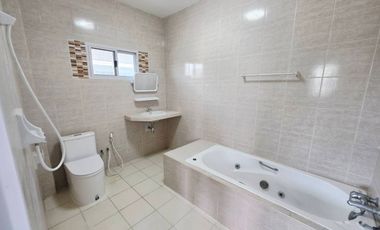 Unbeatable Price! Newly Renovated 2-Storey Detached House – Feels Just Like New  Lully Ville Village, Khu Khot (Lam Luk Ka–Khu Khot Road)