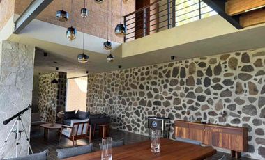 Oportunidad Única! Cabaña en Venta en Tapalpa 🌲🔥