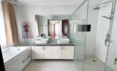 House for Rent in South Forbes Silang