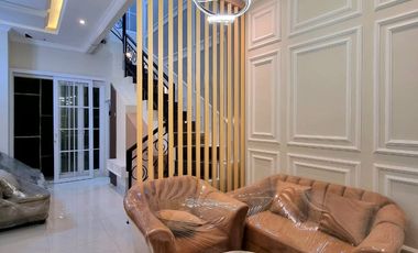 TOWNHOUSE MEWAH AKSES JALAN RAYA AREA JAGAKARSA JAK SEL